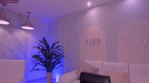 Sussy Bell online show from February 12, 3:01 am