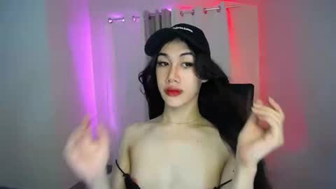 susie online show from December 9, 3:40 am