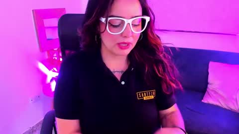 Snapshot of susuya_doll chatting on September 27, 6:35 pm Susuya online show from September 27, 6:35 pm