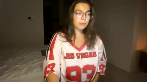 susyli online show from October 12, 3:44 pm