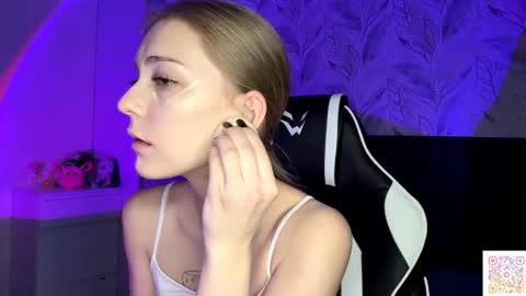 Jessica online show from November 16, 5:07 pm