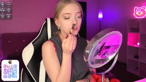 Jessica online show from February 28, 8:10 pm