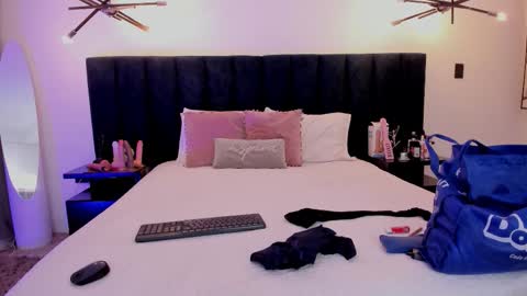 susyy online show from October 21, 3:40 am