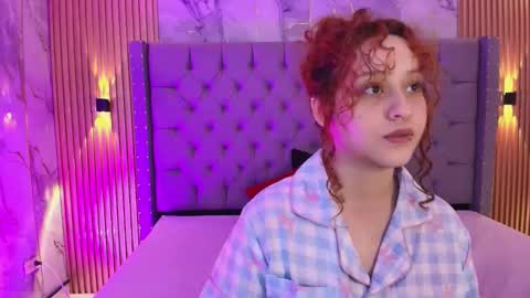 Snapshot of suxan_white chatting on November 19, 8:53 pm suxan_white online show from November 19, 8:53 pm