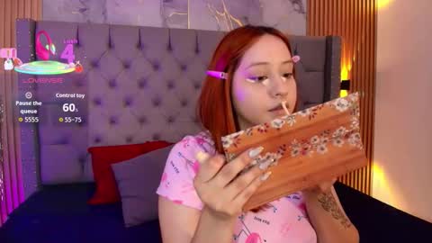 Snapshot of suxan_white chatting on November 28, 12:52 pm suxan_white online show from November 28, 12:52 pm