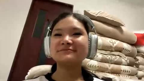 Snapshot of suzannemarlor chatting on March 2, 2:24 pm Eva online show from March 2, 2:24 pm