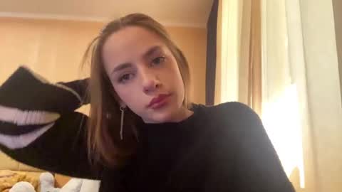 Emila online show from May 15, 12:12 pm