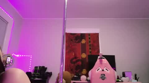 SuzukiBunny online show from December 21, 11:24 pm