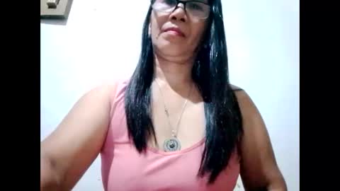 suzzie_hot online show from December 27, 9:11 pm