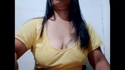 suzzie_hot online show from January 4, 8:59 pm