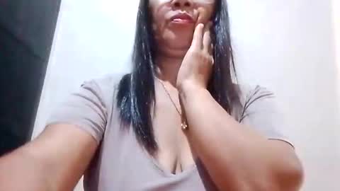 suzzie_hot online show from November 29, 10:02 pm