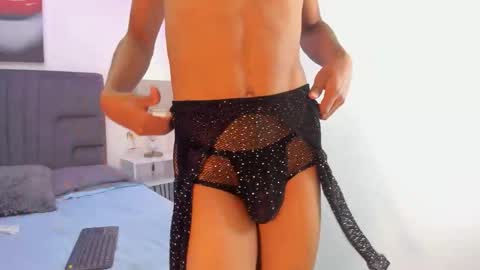 Snapshot of sven_basquiat chatting on February 3, 8:14 pm Sven online show from February 3, 8:14 pm