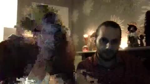 Snapshot of swallow39 chatting on October 5, 6:50 pm H3D0N15T5 online show from October 5, 6:50 pm