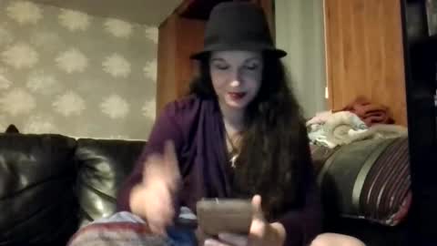 Snapshot of swallow39 chatting on October 7, 8:06 pm H3D0N15T5 online show from October 7, 8:06 pm