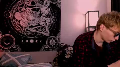 sweaties3 online show from January 10, 2:41 pm