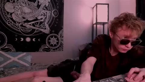 Snapshot of sweathome chatting on February 1, 11:42 am sweaties3 online show from February 1, 11:42 am