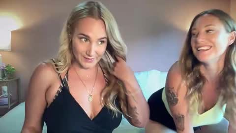 Swedish Candii online show from November 14, 9:24 pm