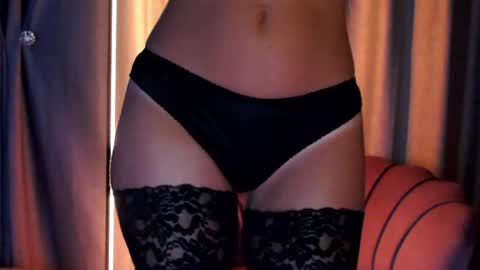 Snapshot of sweeet_angelll chatting on July 24, 11:14 pm sweeet angelll online show from July 24, 11:14 pm