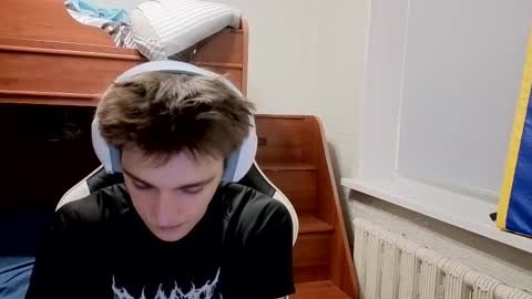 Snapshot of sweeetyangeel chatting on October 24, 4:58 pm sweeetyangeel online show from October 24, 4:58 pm