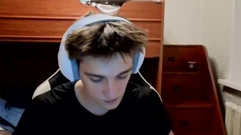 Snapshot of sweeetyangeel chatting on October 27, 3:49 pm sweeetyangeel online show from October 27, 3:49 pm