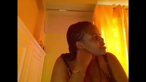 Snapshot of sweet52537 chatting on October 22, 7:08 am sweet52537 online show from October 22, 7:08 am