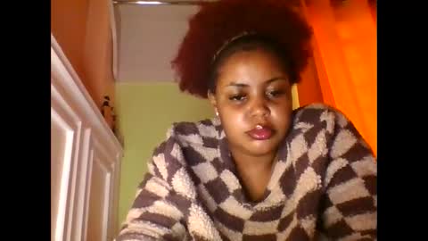 Snapshot of sweet52537 chatting on March 7, 3:58 am sweet52537 online show from March 7, 3:58 am