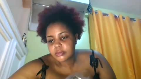 Snapshot of sweet52537 chatting on March 10, 6:35 pm sweet52537 online show from March 10, 6:35 pm