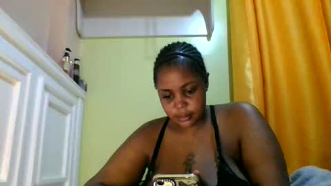 Snapshot of sweet52537 chatting on March 18, 6:22 pm sweet52537 online show from March 18, 6:22 pm