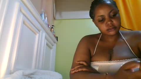 Snapshot of sweet52537 chatting on April 14, 7:42 pm sweet52537 online show from April 14, 7:42 pm