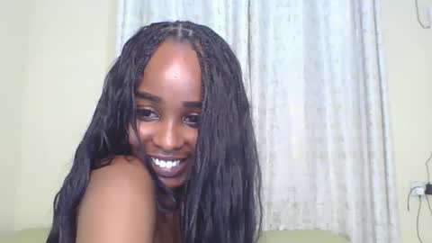 Snapshot of sweet69temptress chatting on April 3, 2:09 am sweet69temptress online show from April 3, 2:09 am