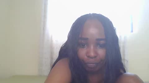 Snapshot of sweet69temptress chatting on April 5, 7:38 am sweet69temptress online show from April 5, 7:38 am