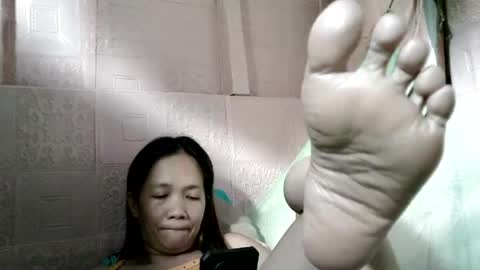 Snapshot of sweet818957 chatting on August 1, 6:56 am sweet818957 online show from August 1, 6:56 am