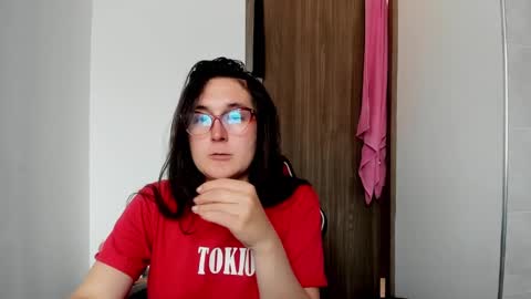 sweet__suck69bitch online show from December 5, 8:00 pm