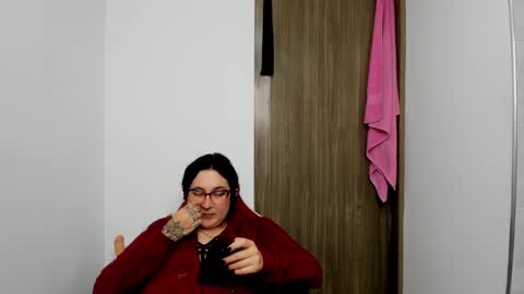 sweet__suck69bitch online show from December 6, 2:35 am