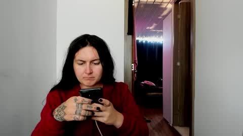 sweet__suck69bitch online show from December 7, 12:35 pm