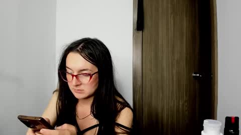 sweet__suck69bitch online show from February 26, 5:09 am