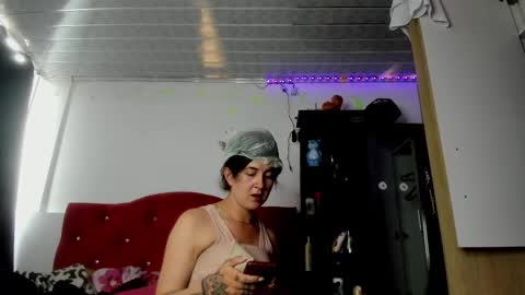 sweet__suck69bitch online show from November 27, 8:44 pm