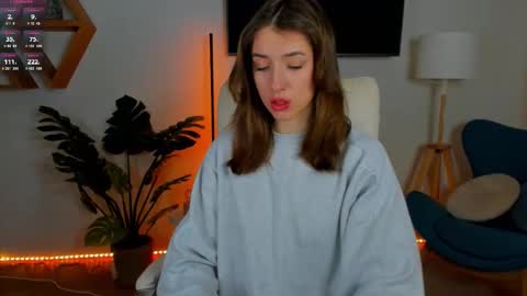 sweet__vikki online show from February 10, 9:24 am