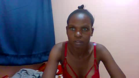 Snapshot of sweet_adora chatting on February 4, 5:23 pm sweet_adora online show from February 4, 5:23 pm