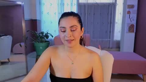 sweet_ahinara online show from November 23, 7:35 pm