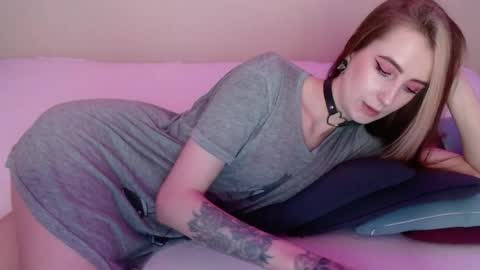 Alice online show from April 18, 7:07 pm