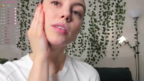 Alice online show from October 22, 7:30 am