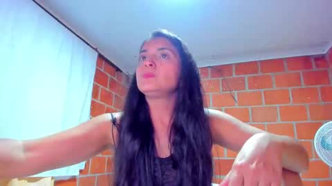 sweet and hot alaia online show from September 28, 5:02 am
