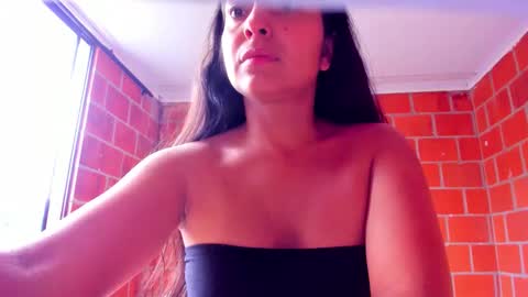 sweet and hot alaia online show from November 12, 5:13 pm