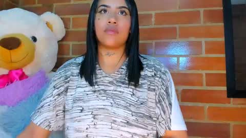 Snapshot of sweet_angel2001 chatting on March 5, 11:06 am Stephanie online show from March 5, 11:06 am