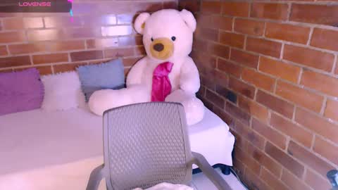 Snapshot of sweet_angel2001 chatting on September 26, 8:24 pm Stephanie online show from September 26, 8:24 pm