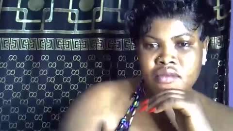 Snapshot of sweet_baby27 chatting on October 20, 10:21 pm sweet baby online show from October 20, 10:21 pm