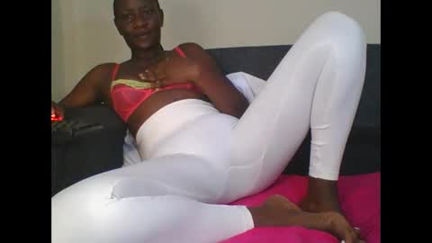 bella online show from October 11, 9:08 am