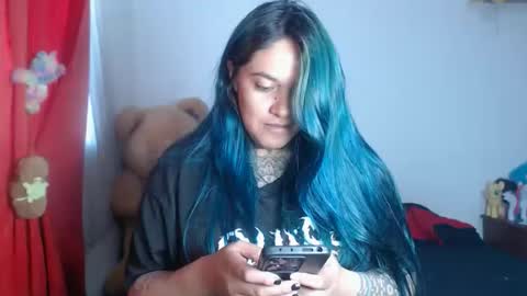 Bubbles online show from June 10, 10:19 pm