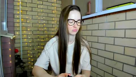 Snapshot of sweet_bun__ chatting on June 3, 8:36 pm Christina online show from June 3, 8:36 pm